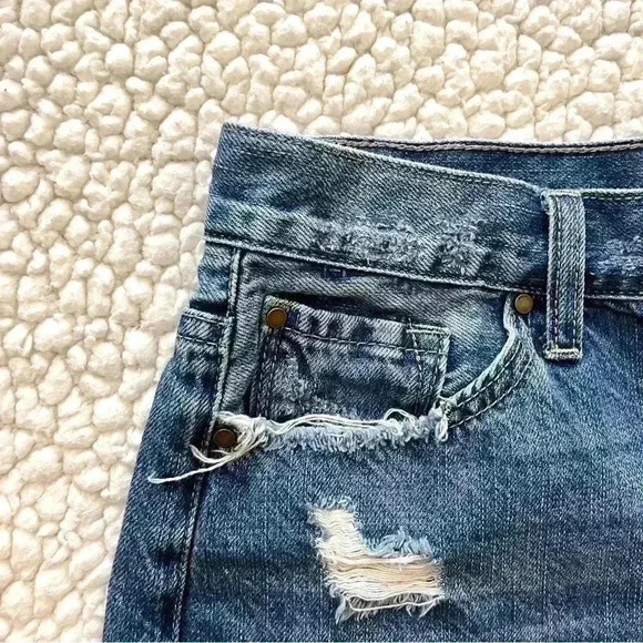 Petra 153 High Rise 100% Cotton Super Distressed Faded Mom Jean Shorts Size 7/27 - Picture 5 of 13